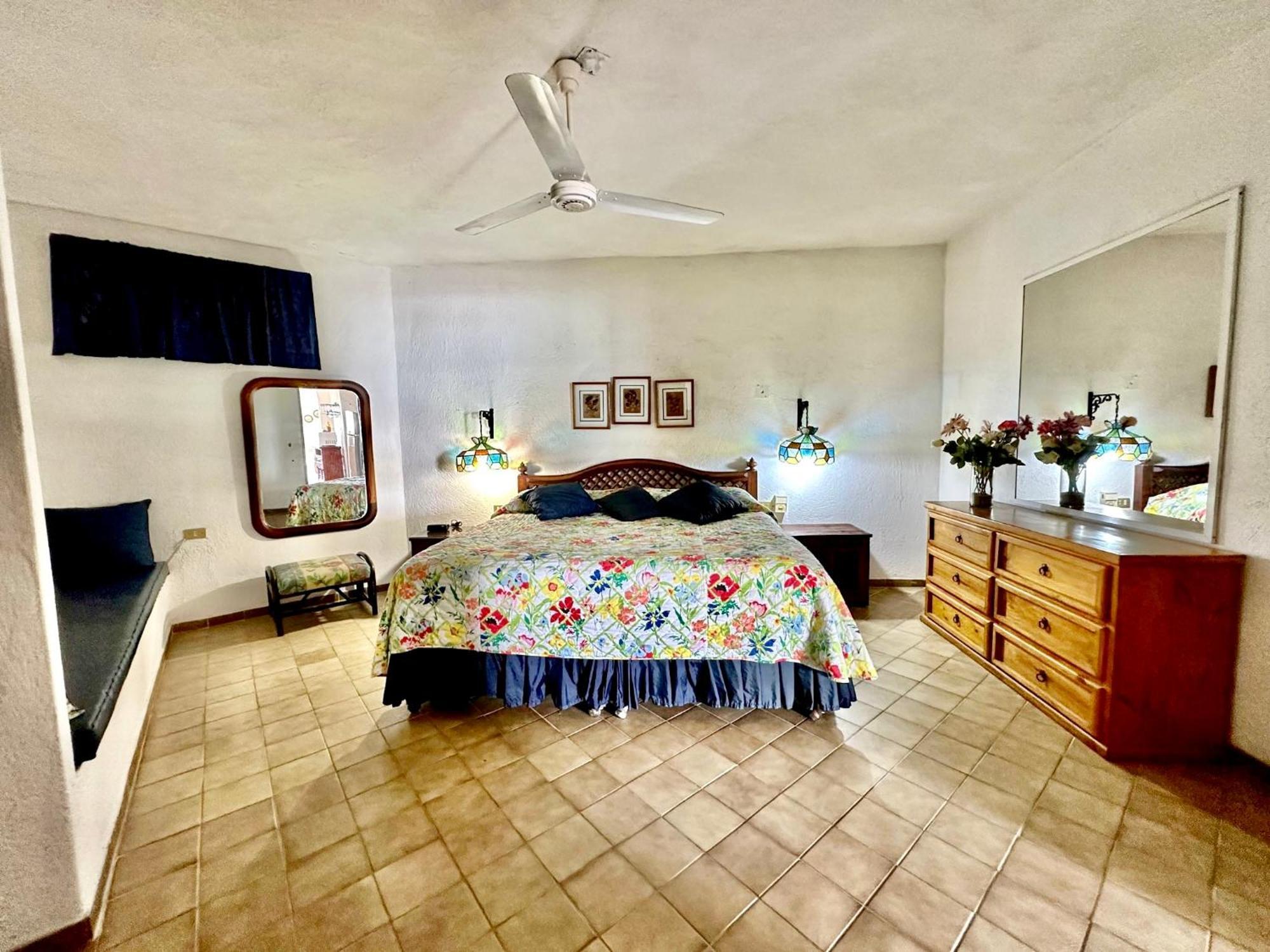 الشقق الفندقية بويرتو فالارتافي  Casa Anita المظهر الخارجي الصورة